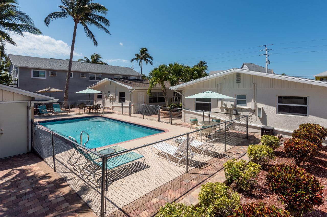 Gulf Breeze Condos Fort Myers Beach Εξωτερικό φωτογραφία